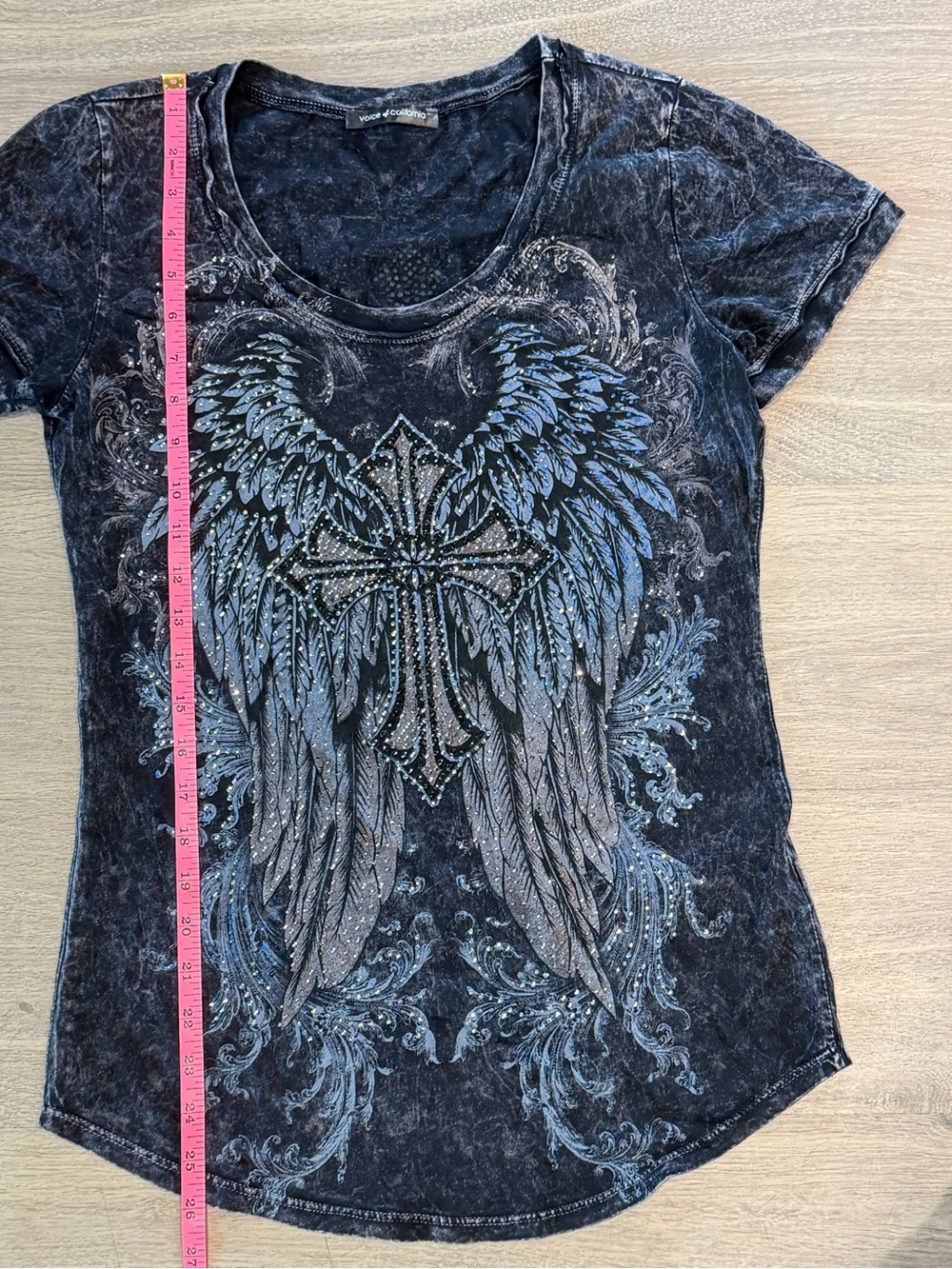 Voice of California Y2K Rhinestone Cross Angel Wings Graphic Tee Gray S - Picture 4 of 9